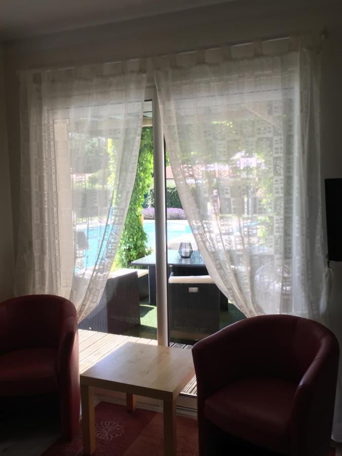 La Chambre Des Amis Parthenay Eksteriør billede